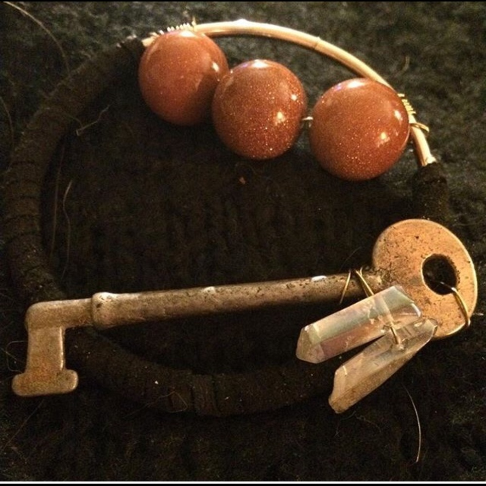 Skeleton key pendant
